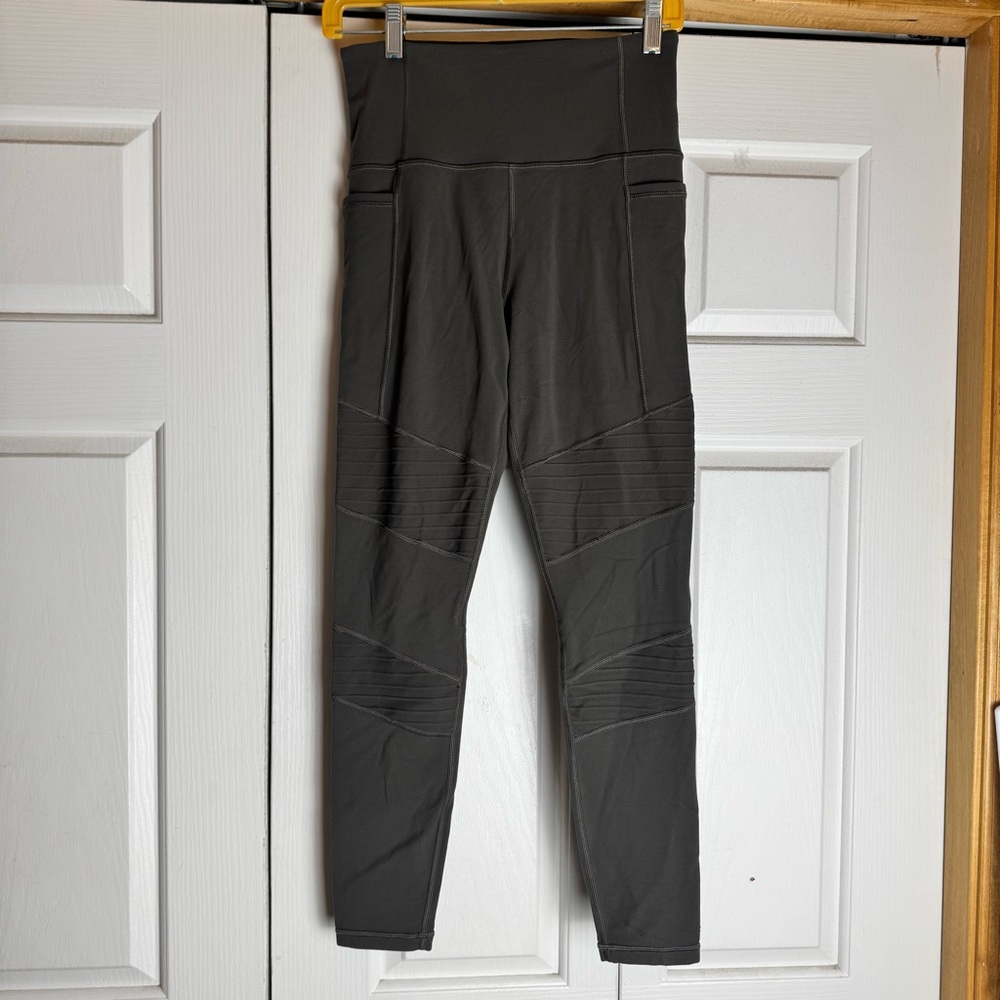 Athleta Gray Inclination Moto Tight